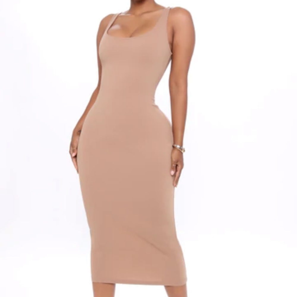 Fashion nova blush body con dress
